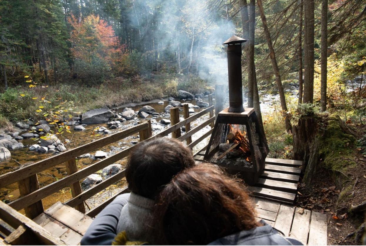 Aux Tipis De La Rivière Sauvage * Saint Romain