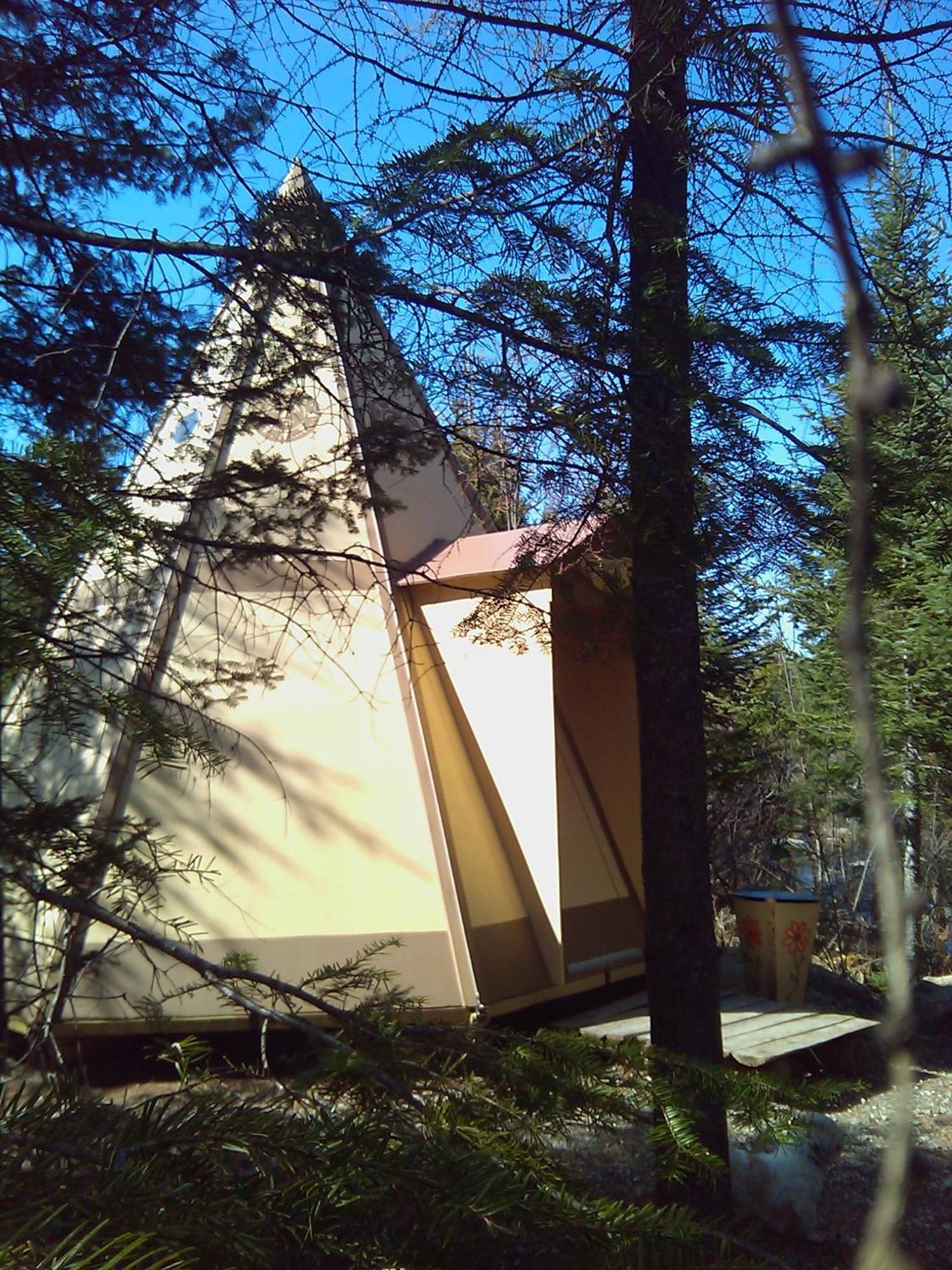 Aux Tipis De La Rivière Sauvage * Saint Romain