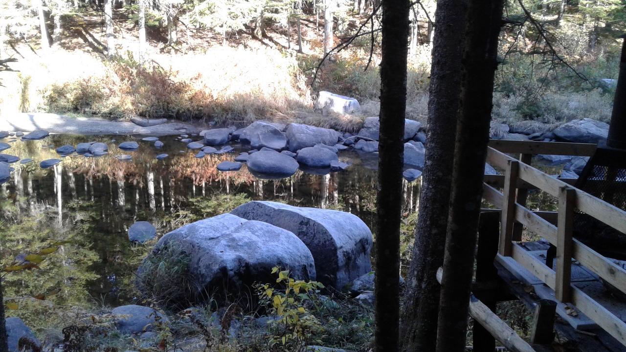 Aux Tipis De La Rivière Sauvage Chalet