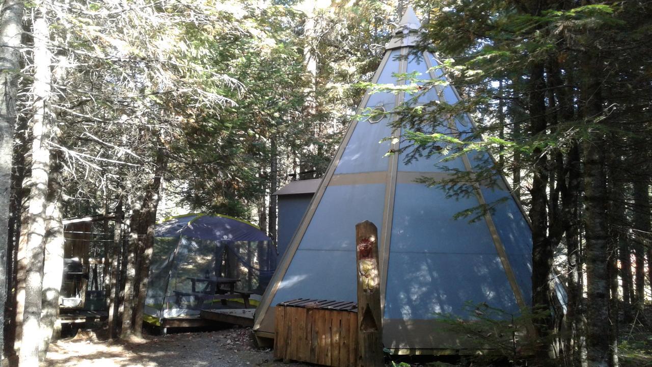 Aux Tipis De La Rivière Sauvage Saint Romain