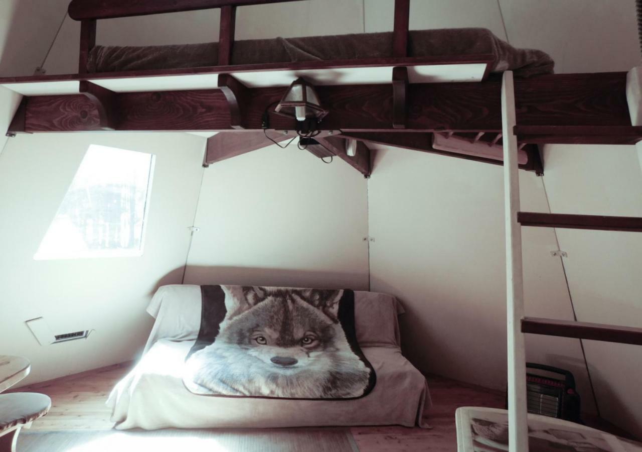 Aux Tipis De La Rivière Sauvage Chalet